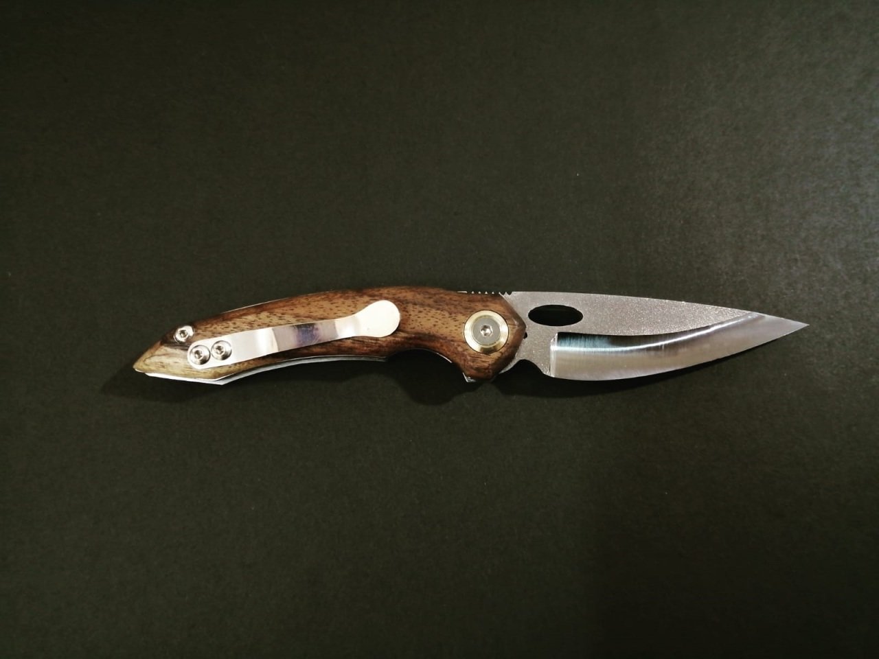 BushFolder Loris Handmade Ceviz Çakı